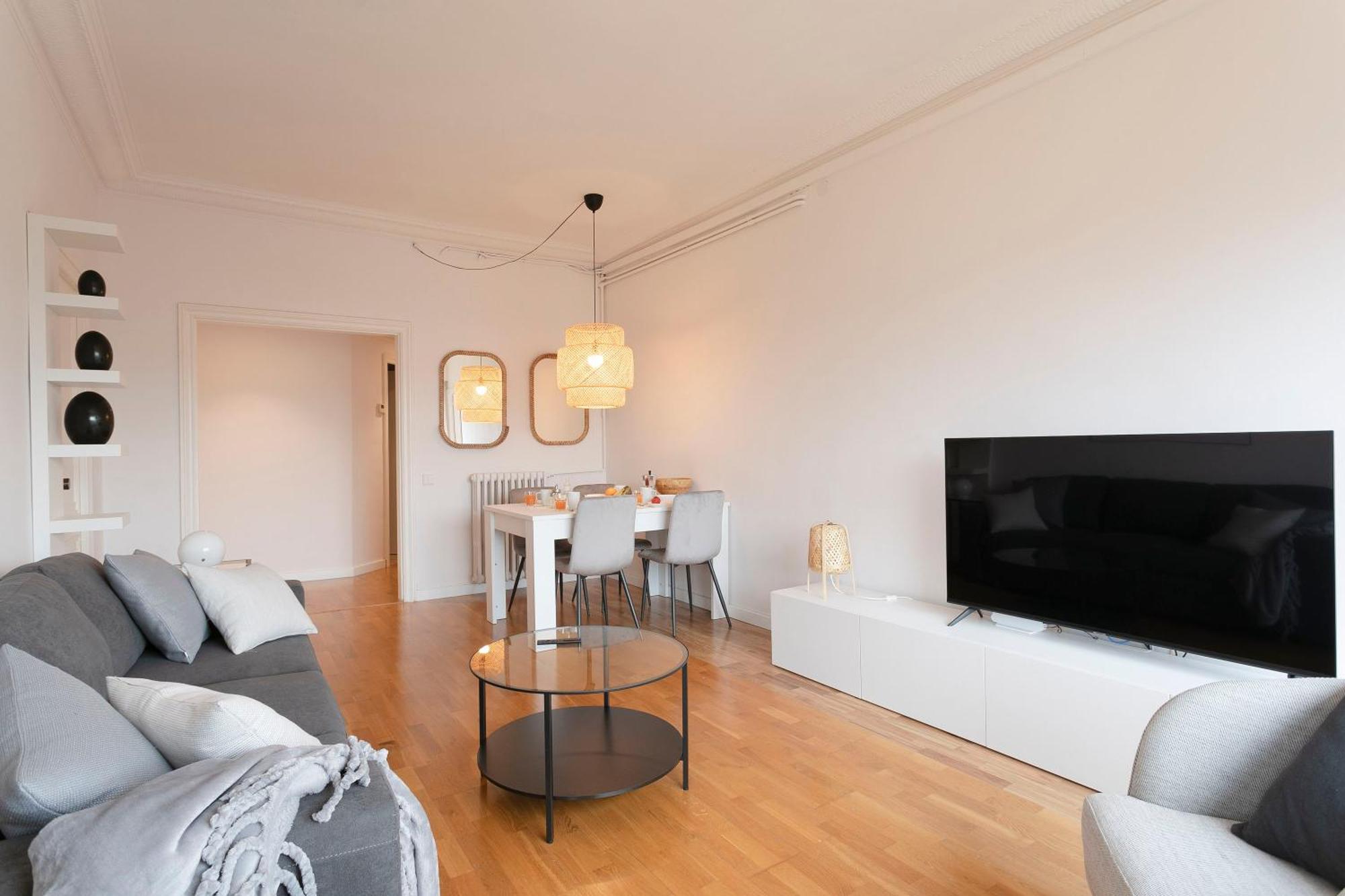 Long Term Gran Via Apartment