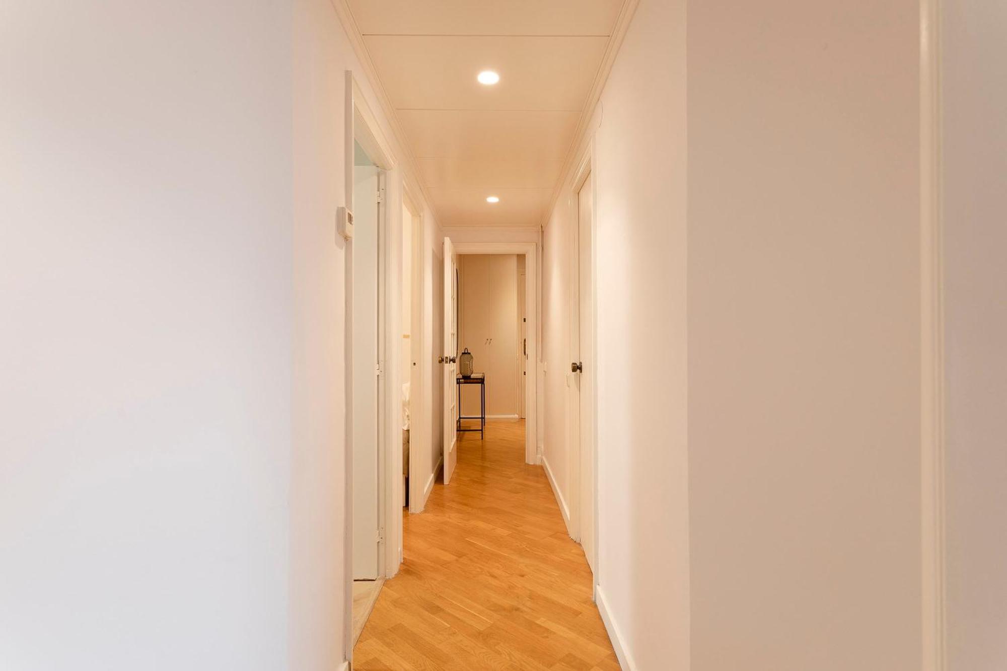 Long Term Gran Via Apartment *