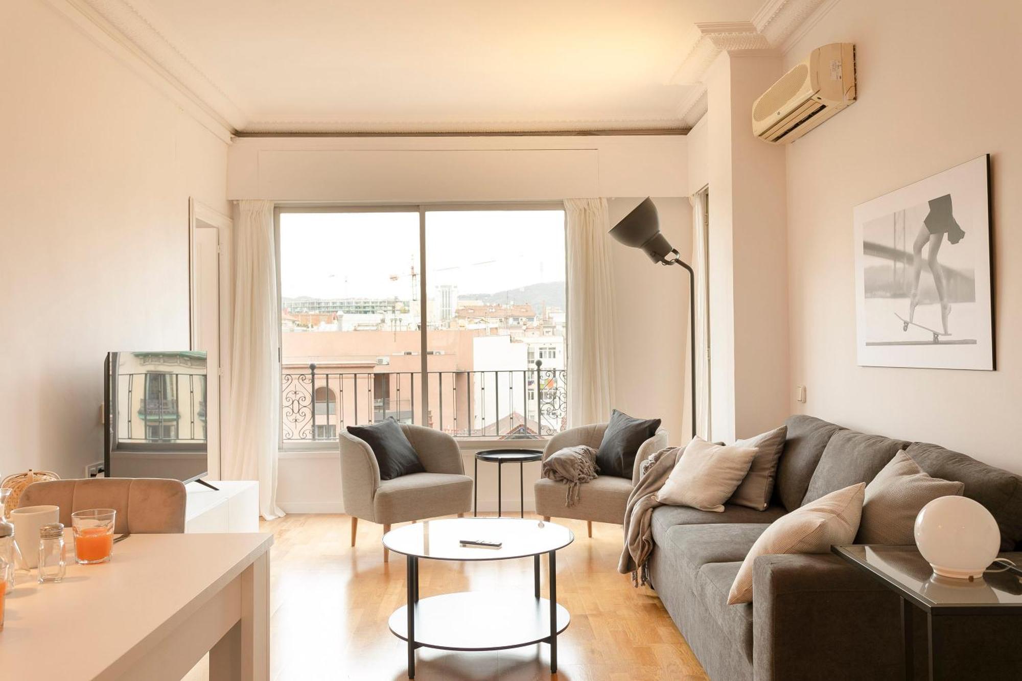Long Term Gran Via Apartment